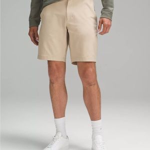 Lululemon size 30 yellowish tan shorts